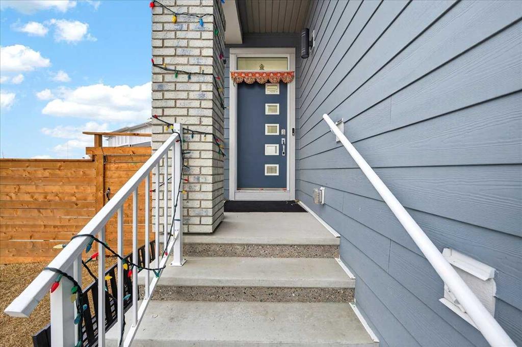 318 Walcrest Way SE photo 3