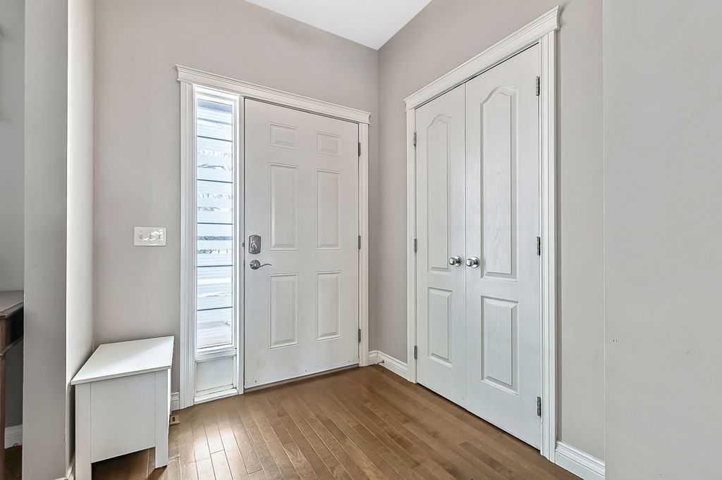 280 Copperstone Gardens SE photo 5