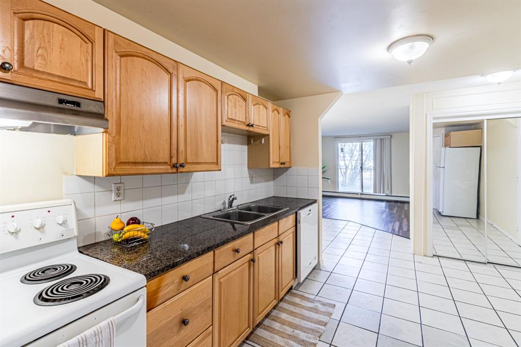 6827 Centre Street N #1 photo 5