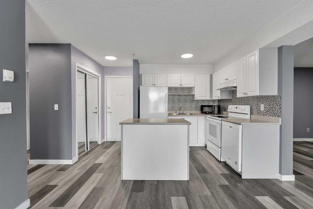 1717 60 Street SE #109 photo 4