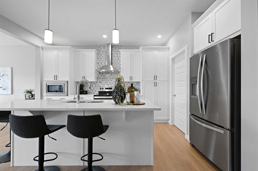 821 Baywater Place SW photo 4