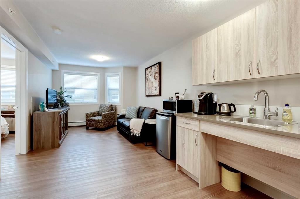 2635 Eversyde Avenue SW #404 photo 2