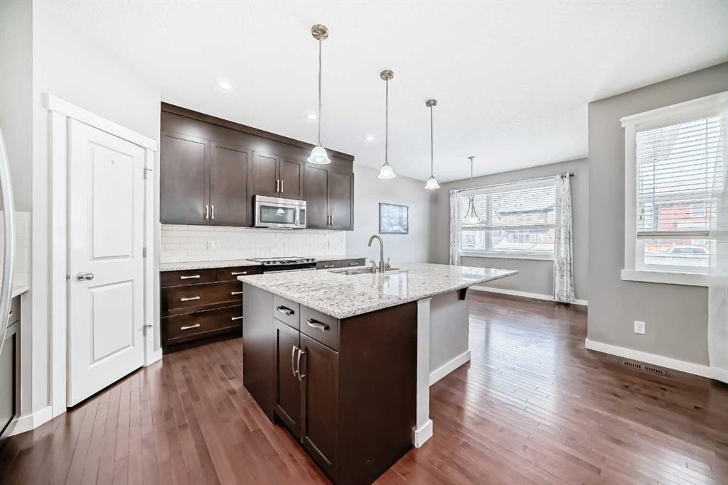 112 Chaparral Valley View SE photo 5