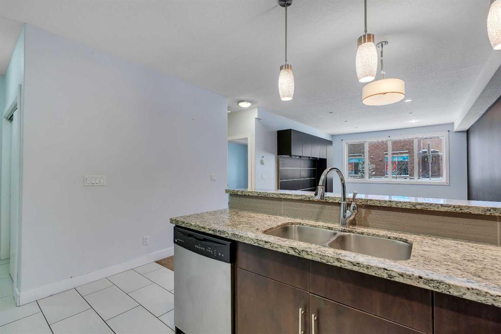 320 12 Avenue NE #105 photo 4