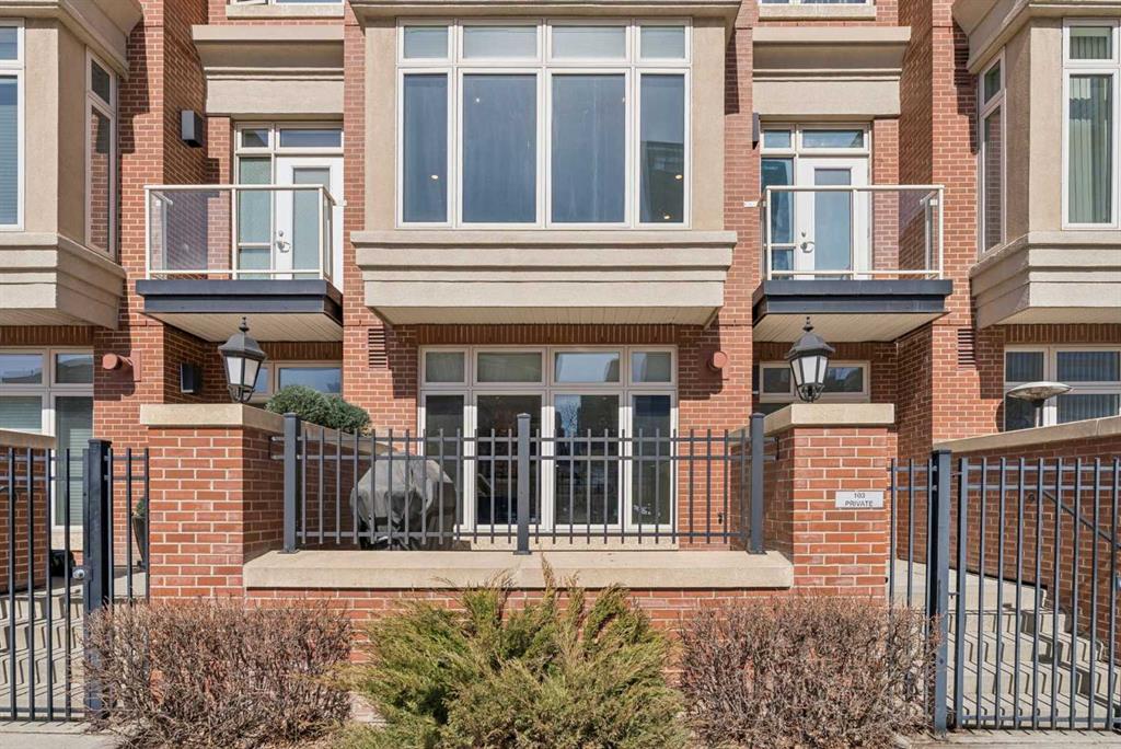 660 Eau Claire Avenue SW #103 photo 2