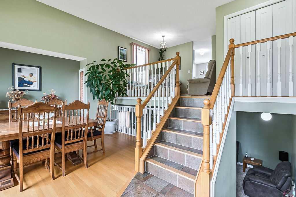141 Shawfield Way SW