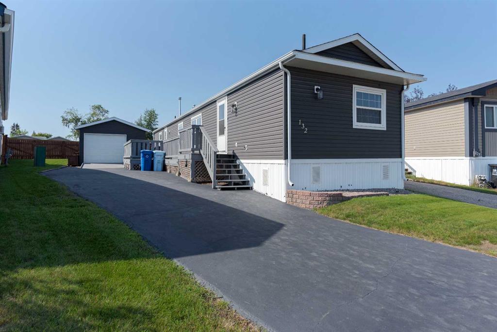 132 Grey Owl Place