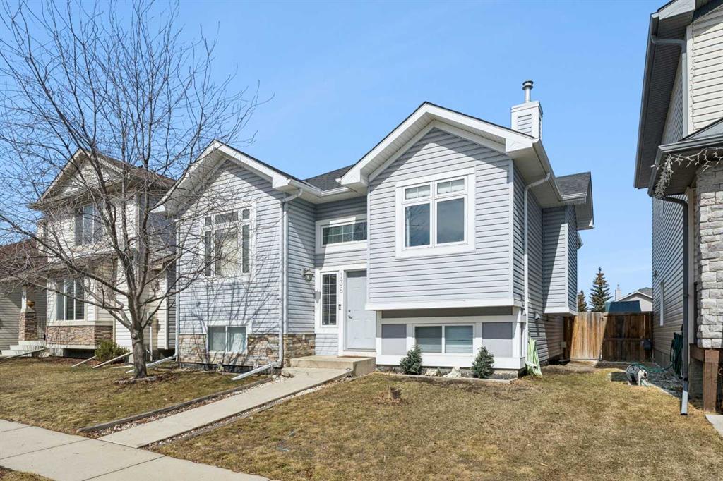 136 Luxstone Place SW photo 2
