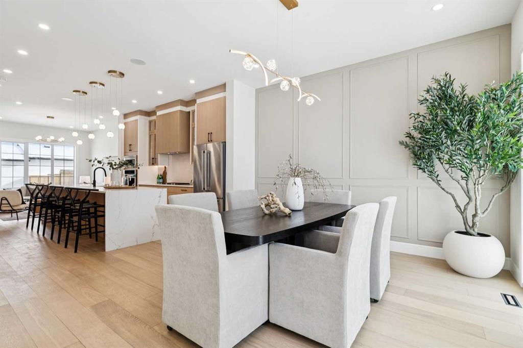 2810 38 Street SW photo 4