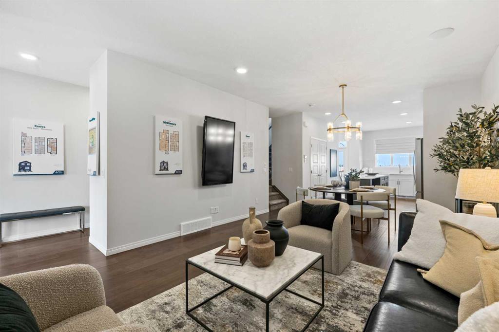 135 Huxland Road NE photo 4