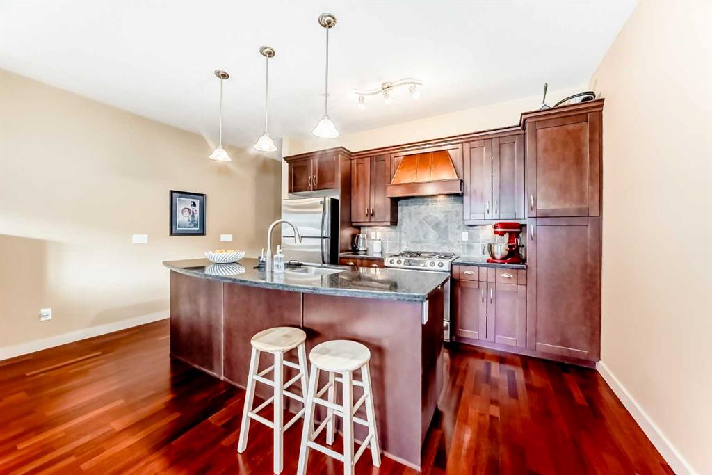 1828 14 Street SW #201 photo 3