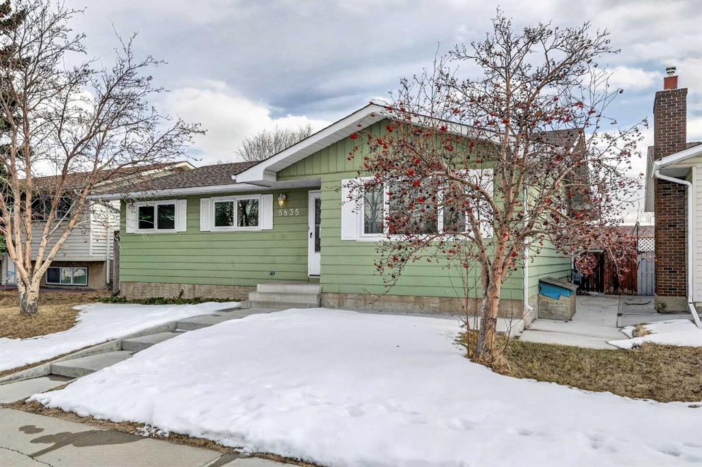 5835 28 Avenue NE photo 2