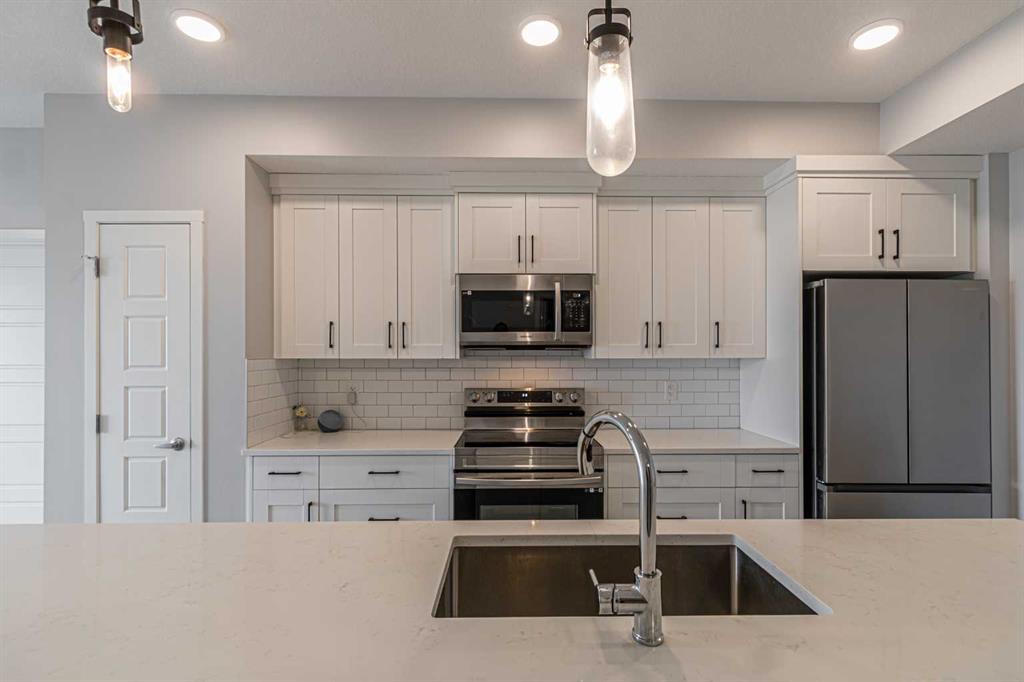 360 Harvest Hills Way NE #203 photo 2