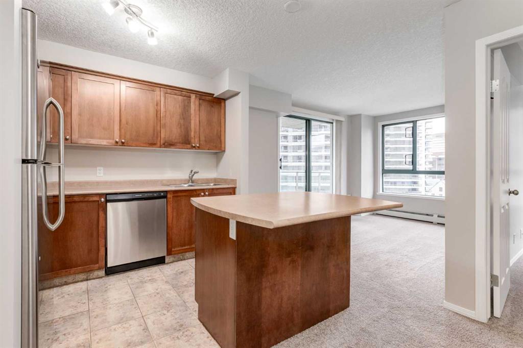 1111 6 Avenue SW #1014 photo 3