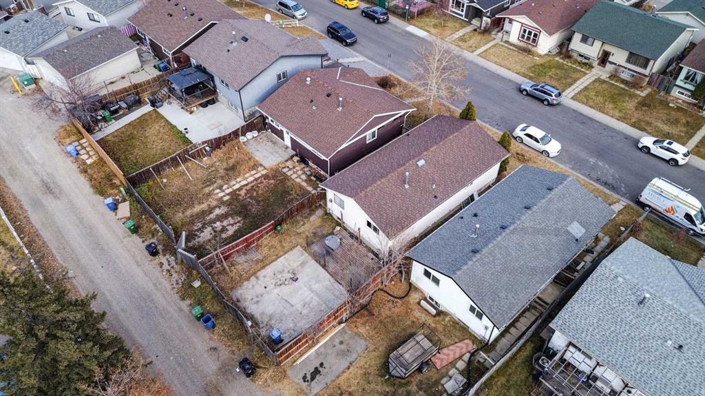 164 Faldale Close NE photo 3