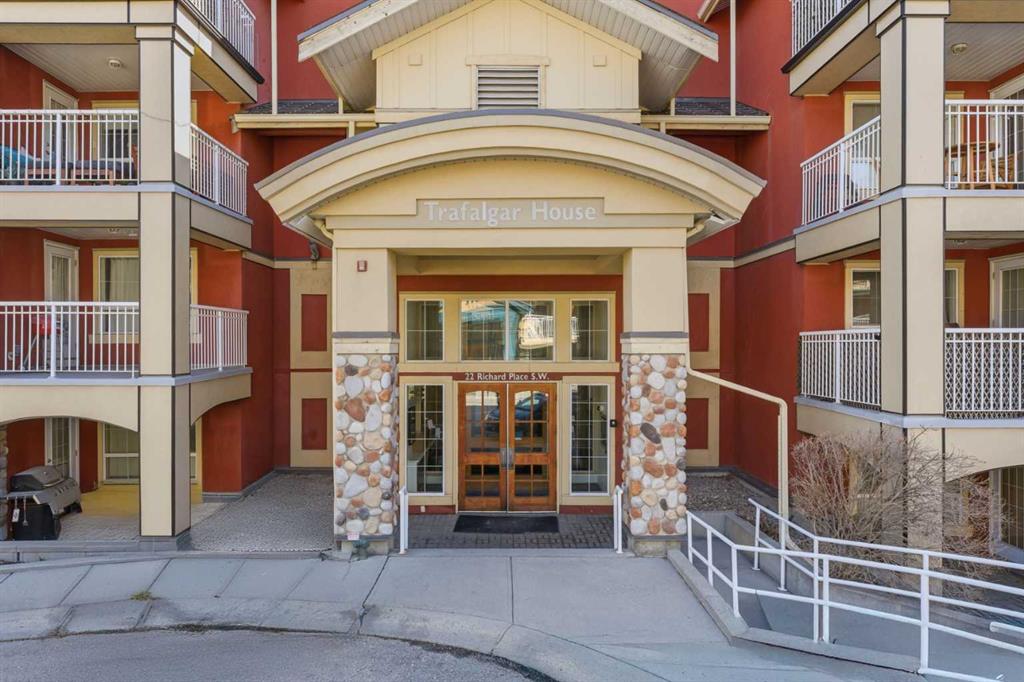 22 Richard Place SW #430 photo 2