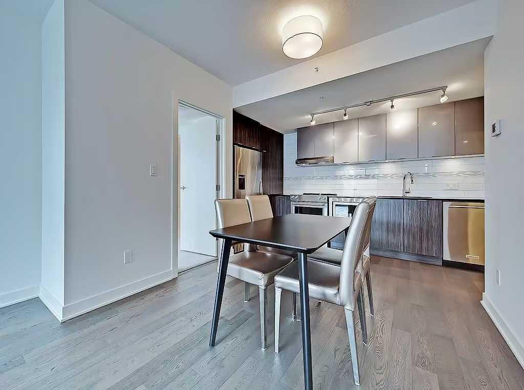 930 6 Avenue SW #1901 photo 4