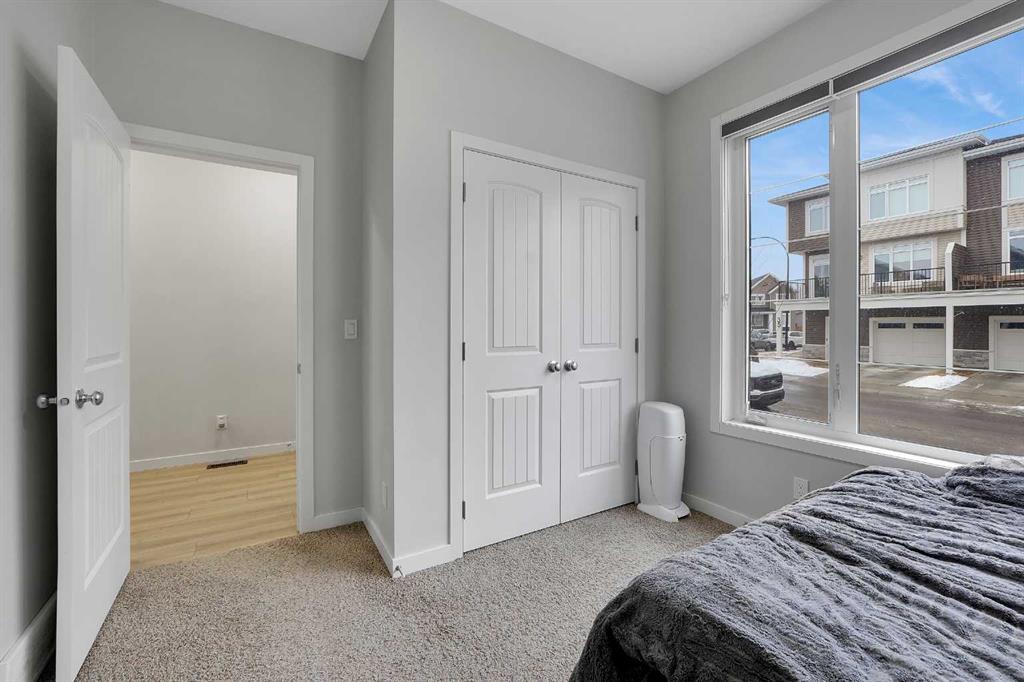 32 SETON Row SE photo 5