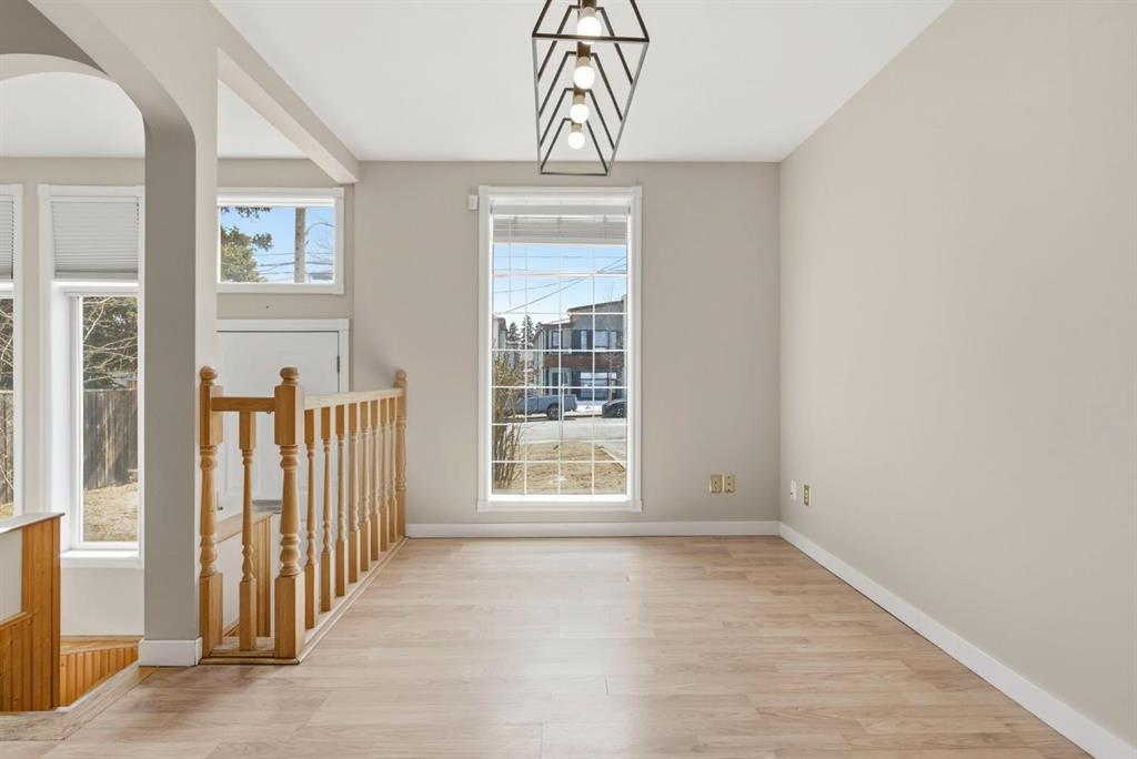 134 32 Avenue NE photo 5