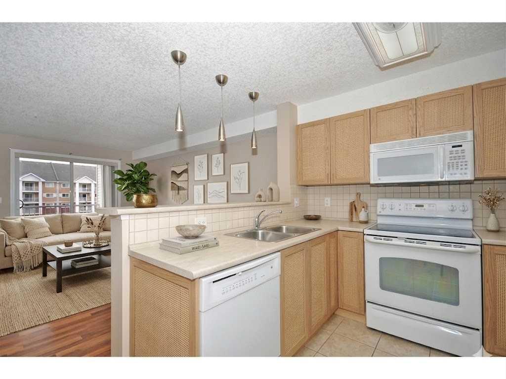 10 Prestwick Bay SE #2310 photo 5