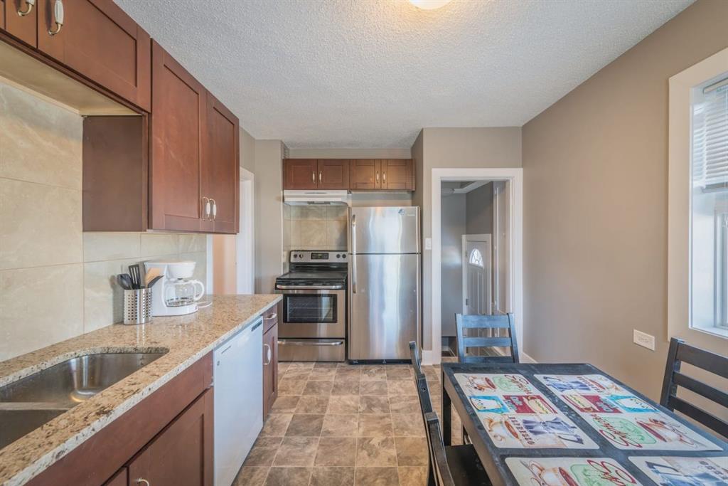 206 15 Avenue NE photo 5
