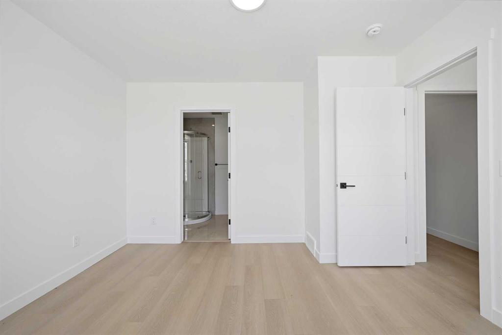 8814 48 Street NE photo 5