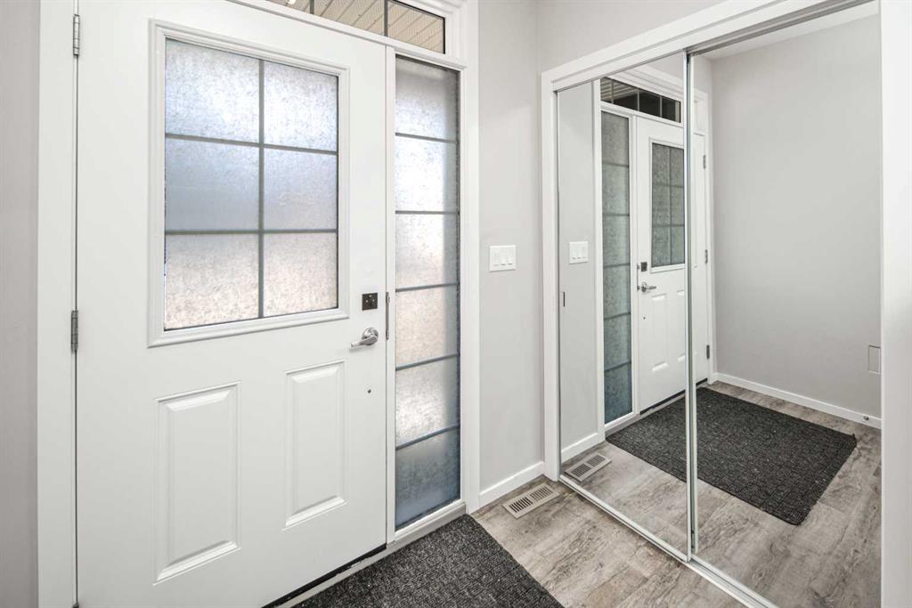 94 Yorkstone Heath SW photo 5