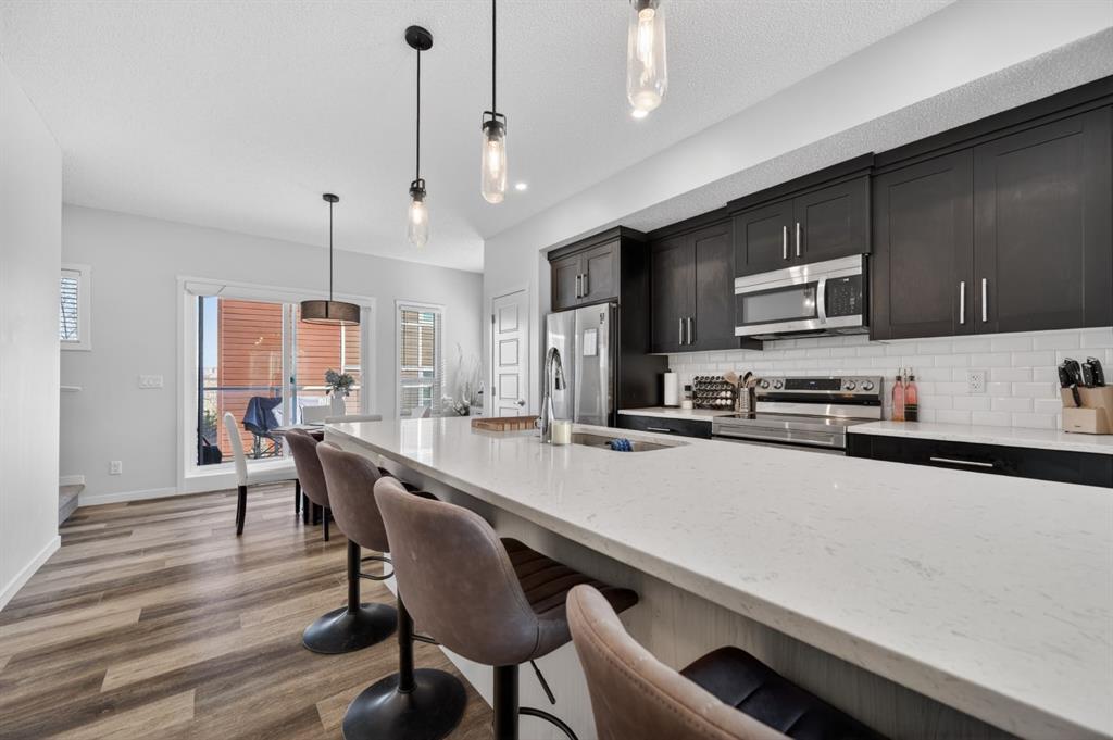 220 HARVEST GROVE Walk NE photo 3