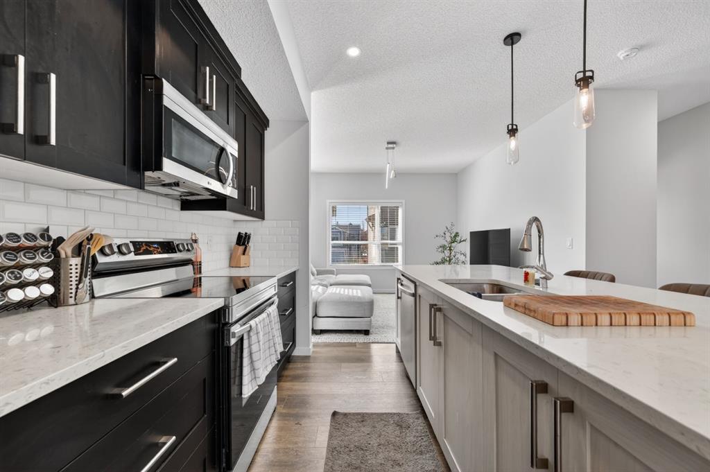 220 HARVEST GROVE Walk NE photo 4