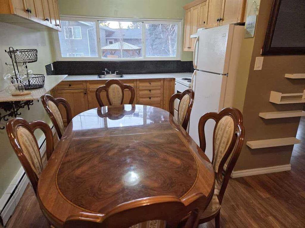 8235 Elbow Drive SW #221 photo 2