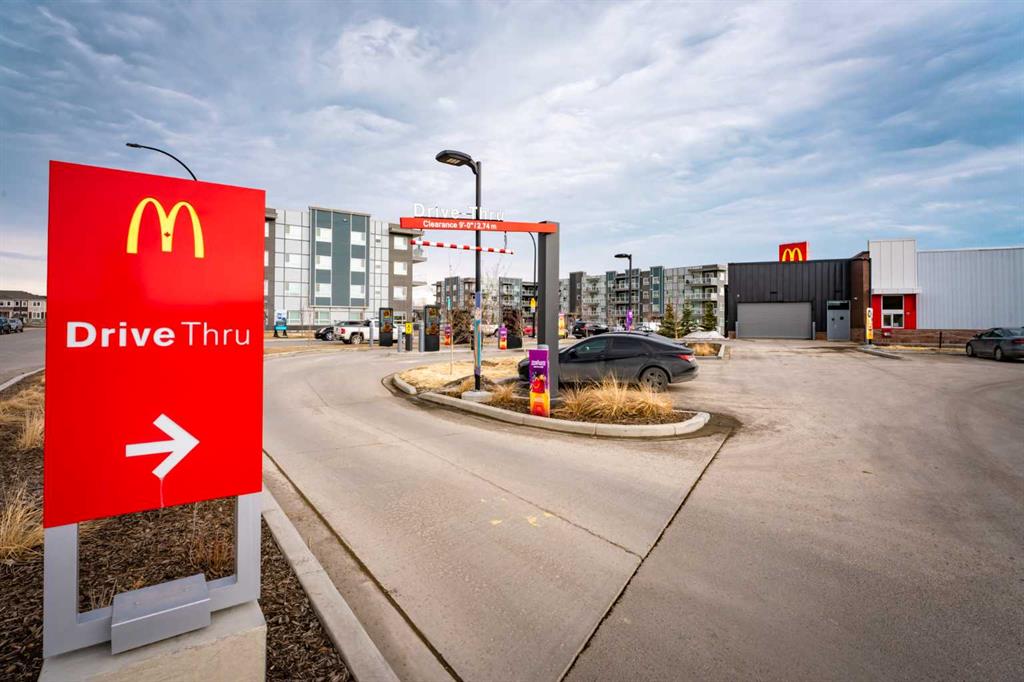 40 Carrington Plaza N #215