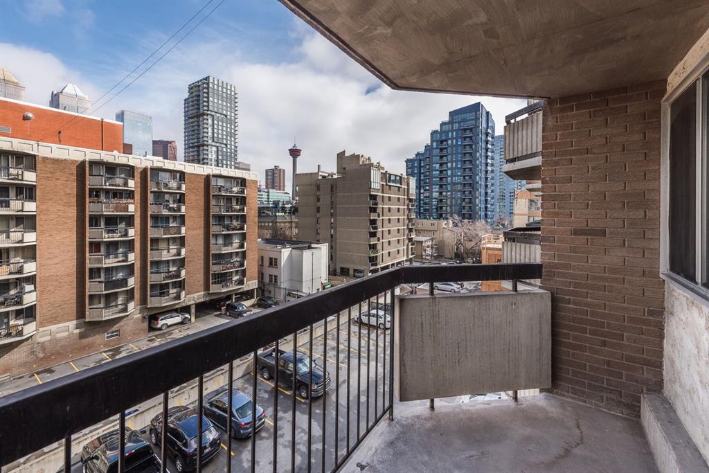 340 14 Avenue SW #506 photo 2
