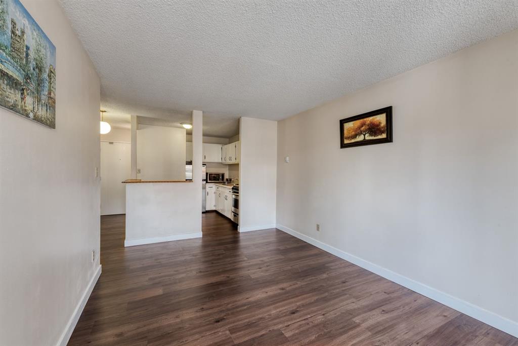 340 14 Avenue SW #506 photo 3