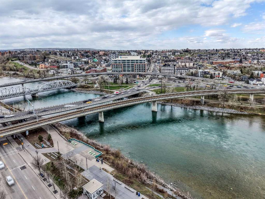 519 Riverfront Avenue SE #604 photo 2