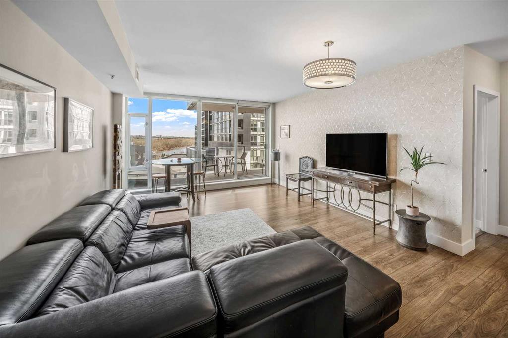 519 Riverfront Avenue SE #604 photo 4