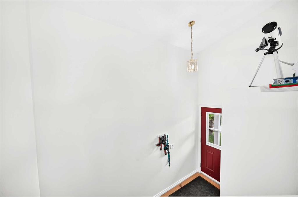 208 Erin Meadow Green SE photo 5