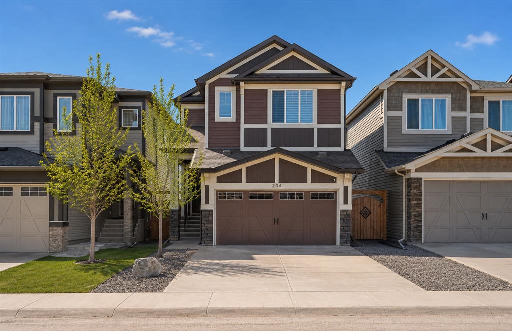 204 Walden Parade SE photo 2