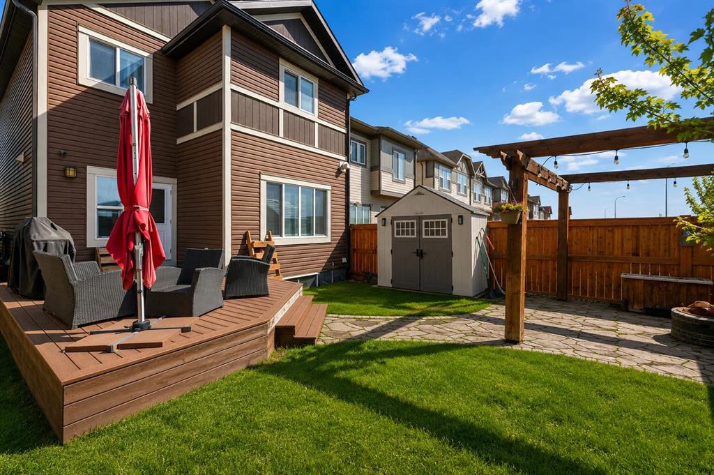 204 Walden Parade SE photo 3