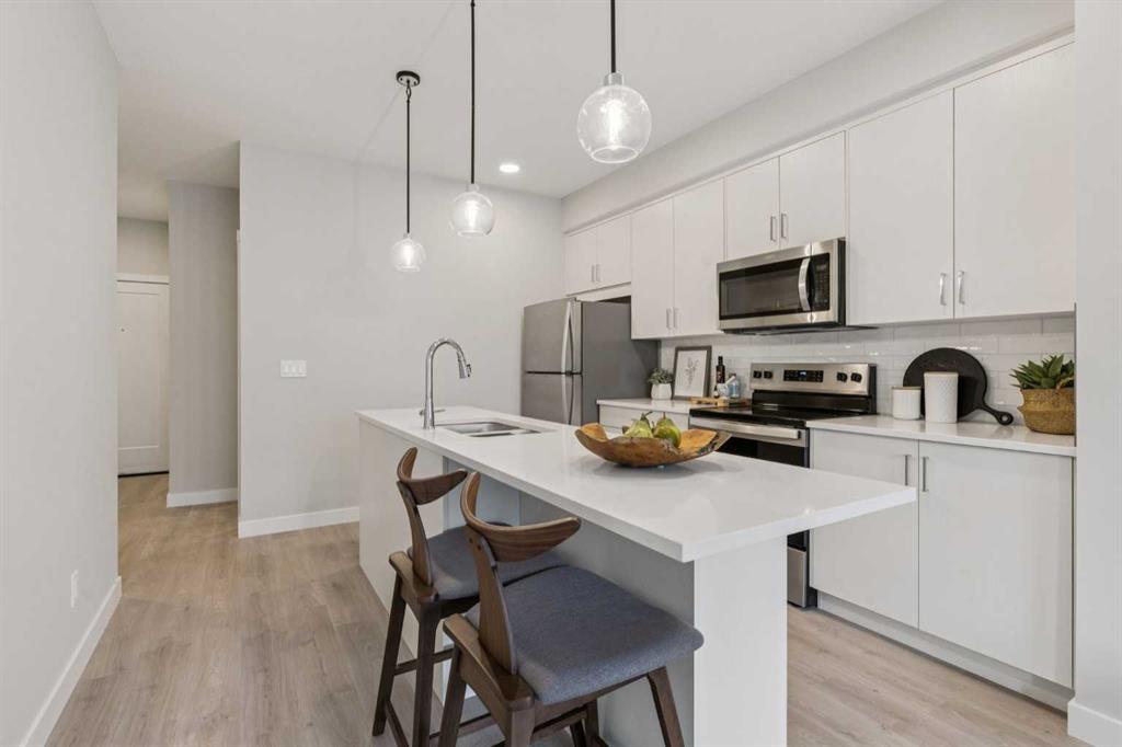 655 Shawnee Square SW #201 photo 3