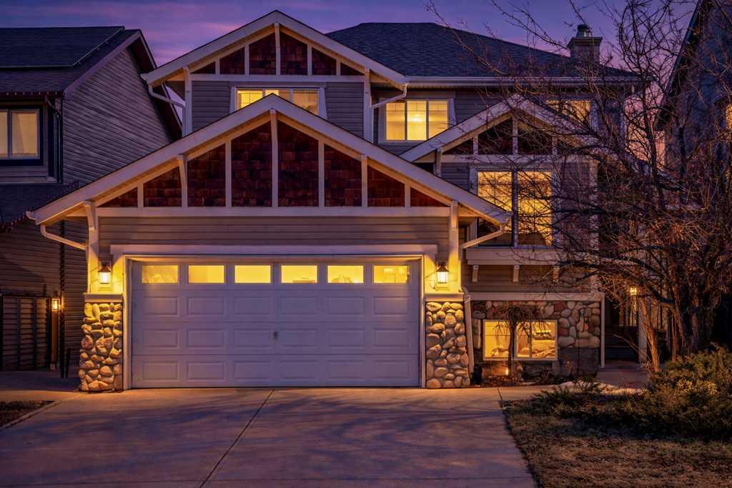 40 Cougar Ridge Heights SW