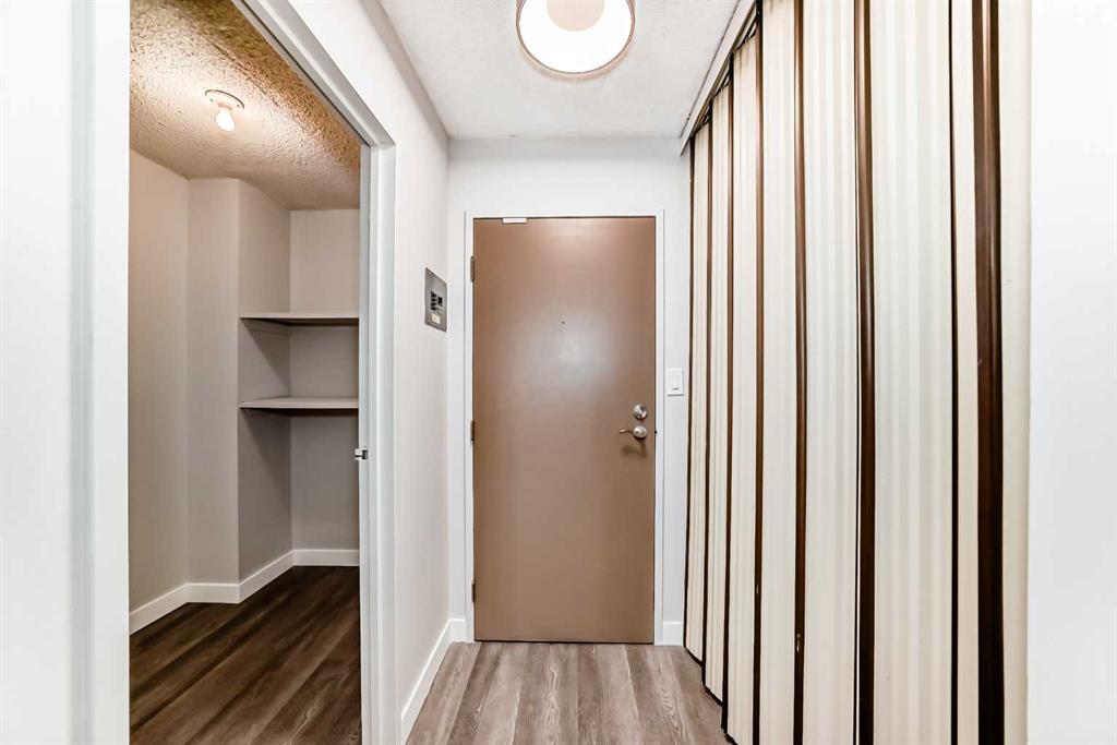 340 14 Avenue SW #401 photo 2