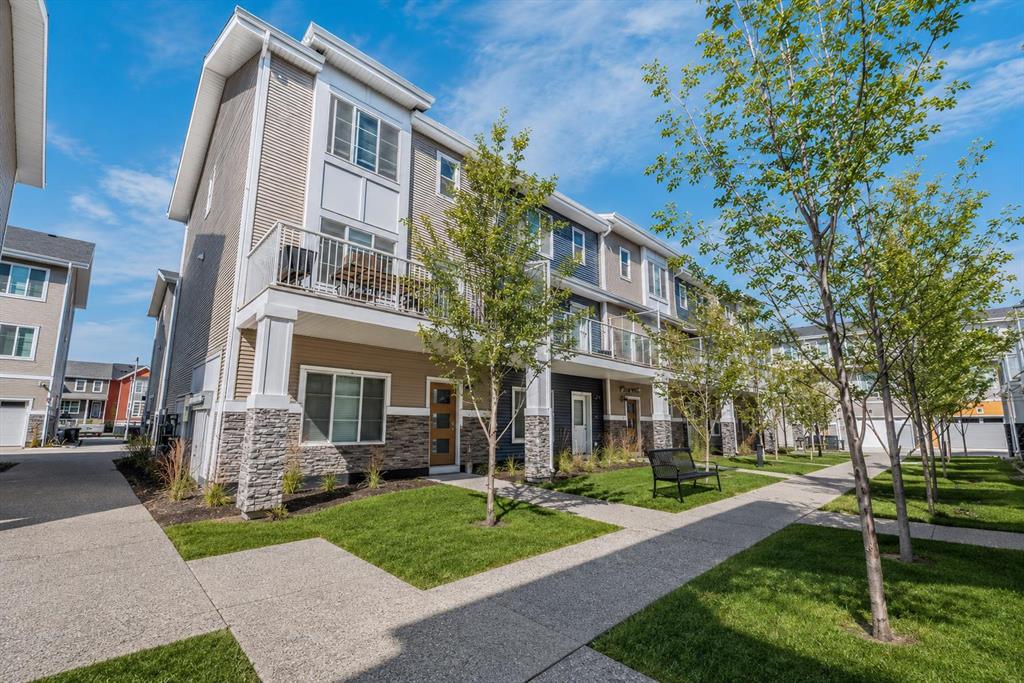 669 Savanna Boulevard NE #310 photo 3