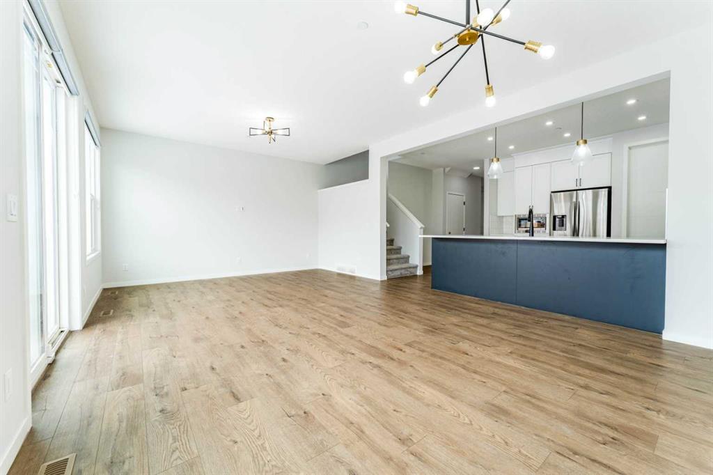 13 Calhoun Crescent NE photo 5