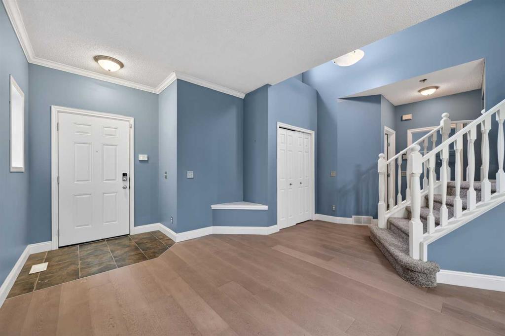 99 Evansbrooke Manor NW photo 3