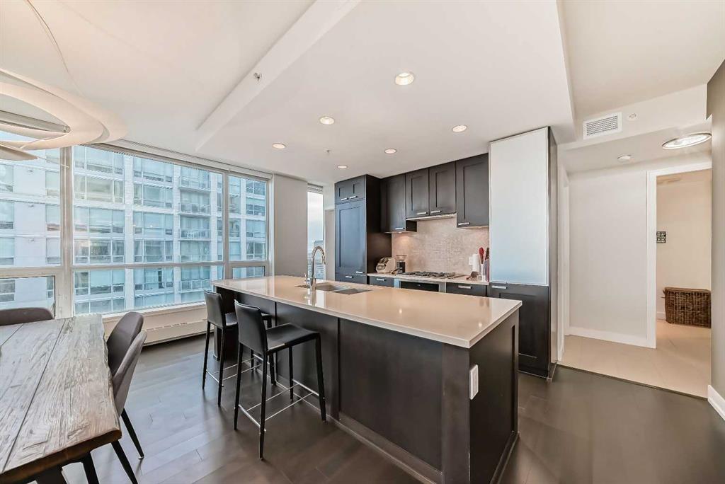 222 Riverfront Avenue SW #1723 photo 3