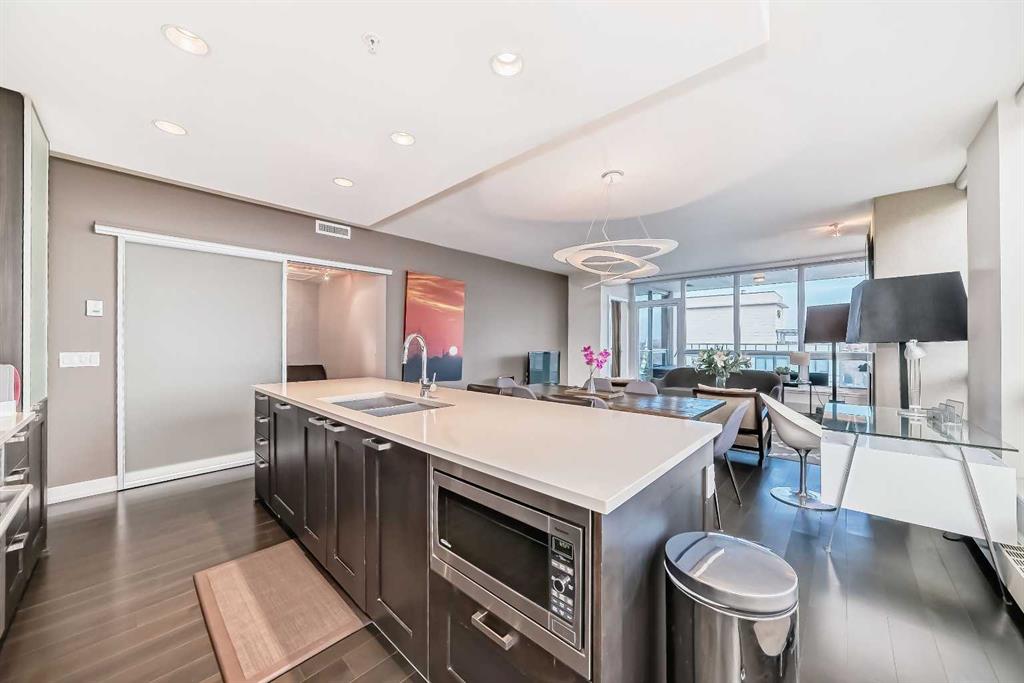 222 Riverfront Avenue SW #1723 photo 4