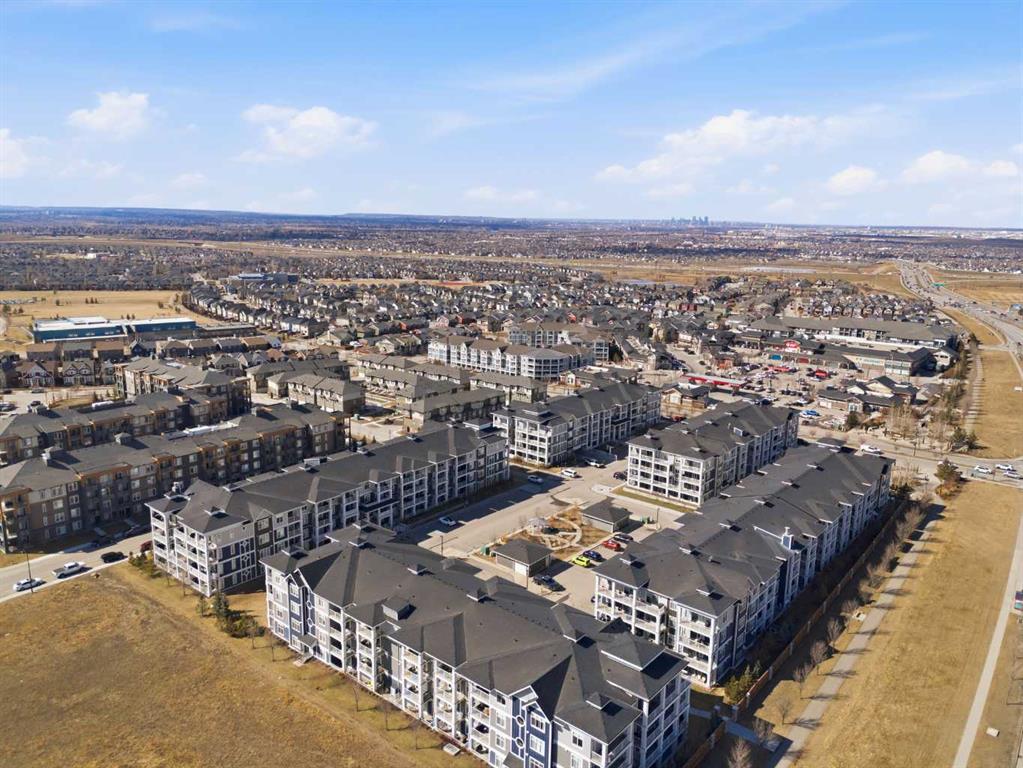 400 Auburn Meadows Common SE #220 photo 3