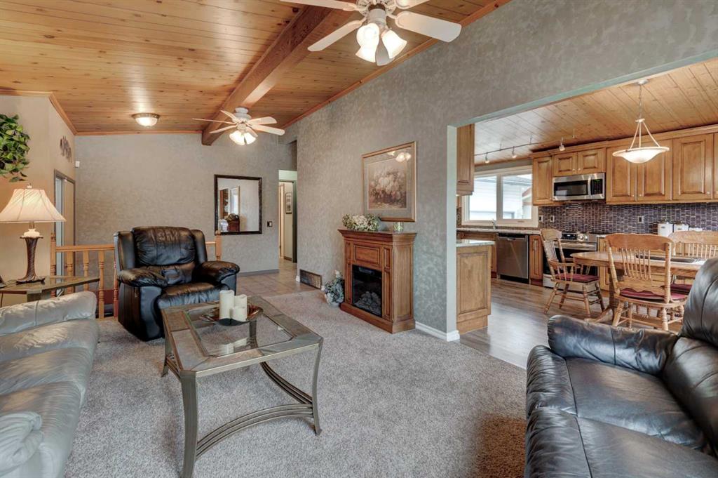 1032 Cantabrian Drive SW photo 3