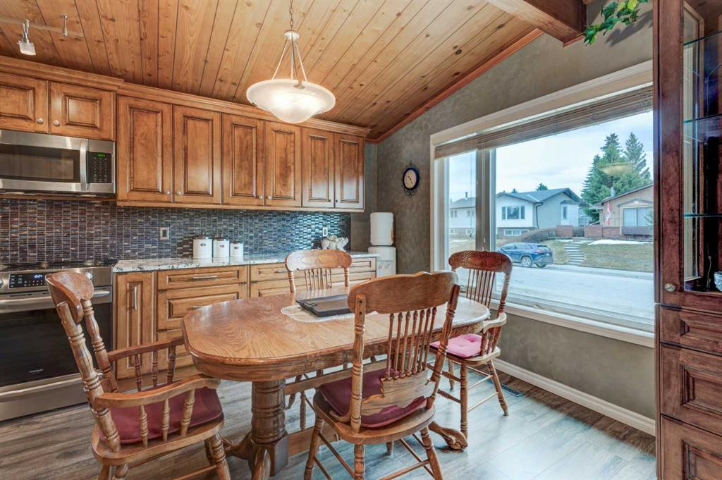 1032 Cantabrian Drive SW photo 5