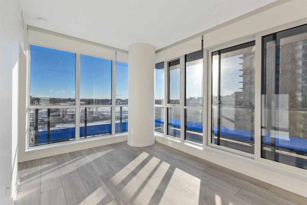 615 6 Avenue SE #404 photo 2